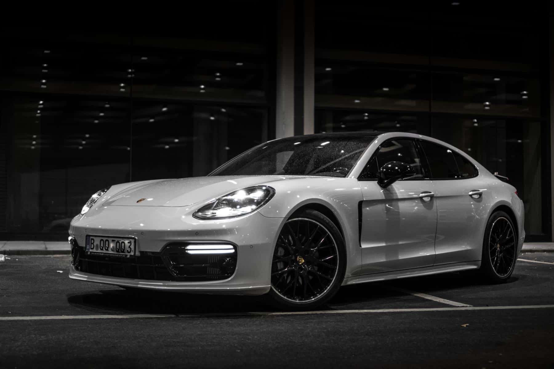 rent a porsche panamera in berlin