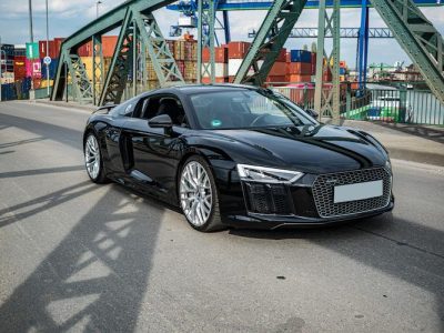 Rent an Audi R8 V10 Plus in Darmstadt