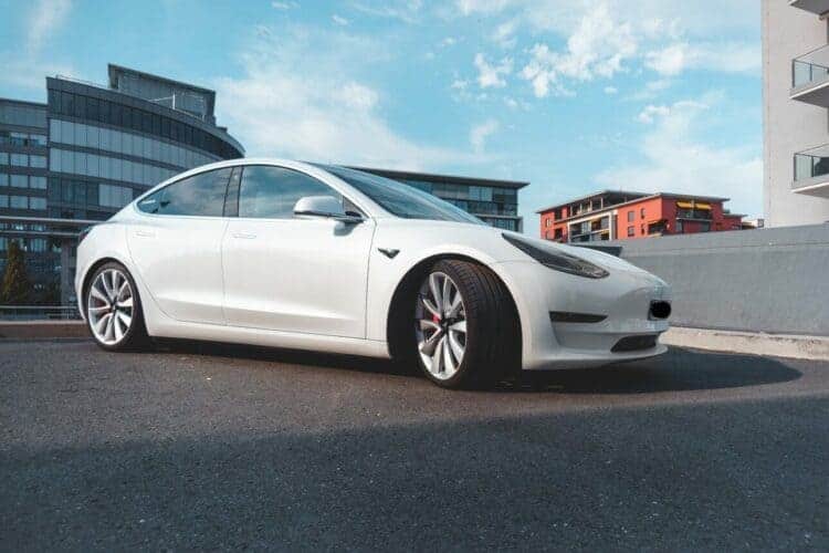 Rent a Tesla Model 3 Performance in Frankfurt