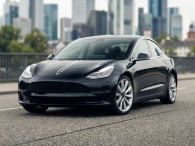 Rent a Black Tesla Model 3 Performance in Frankfurt hero