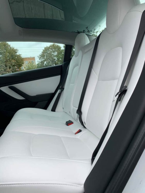 Rent a Tesla Model 3 Long Range in Berlin