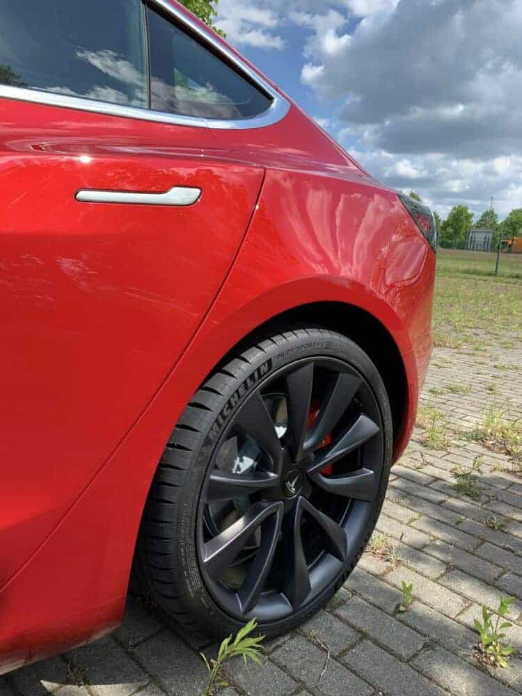 Rent a Tesla Model 3 Performance in Berlin