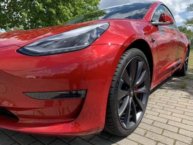 Rent a Tesla Model 3 Performance in Berlin