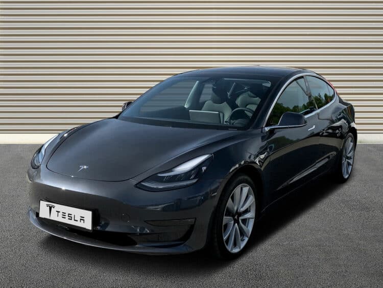 Rent a Tesla Model 3 Long Range