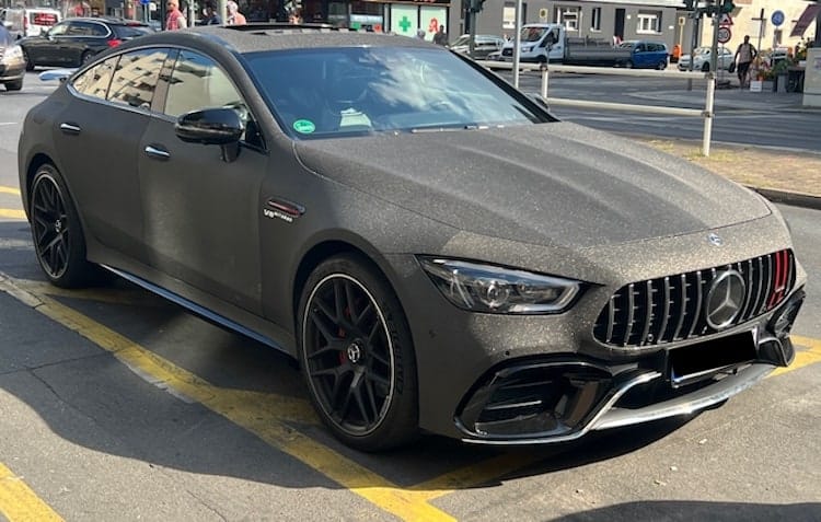 Rent a Mercedes AMG GT 63 4matic+ in Berlin