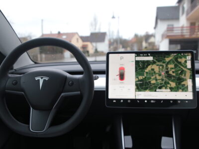Rent a Tesla Model 3 SR Plus in Augsburg