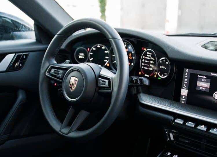Rent a Porsche 911 Carrera in Frankfurt