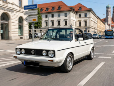 Rent a VW Golf 1 Cabrio Oldtimer in Munich Hero