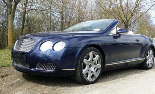 Rent a Bentley Continental GTC in Hannover