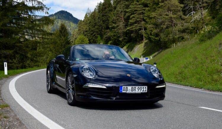 Rent a Porsche 911 Convertible in Frankfurt now