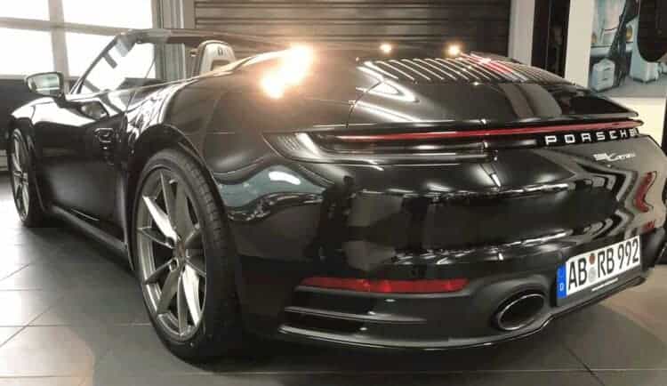 Rent a Porsche 911 Convertible in Frankfurt