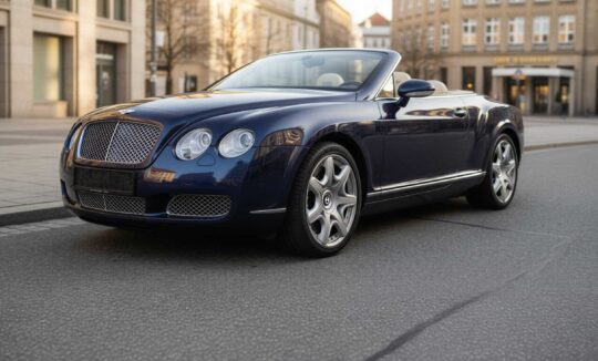 Rent a Bentley Continental GTC in Hannover