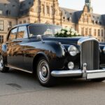 Rent a BENTLEY S1 / RHD in Hannover hero