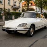 Rent Citroen D Super classic car in Munich hero