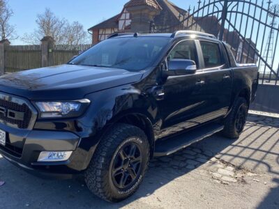 Rent a Ford Ranger in Frankfurt