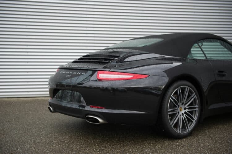Rent a Porsche 911 Convertible in Frankfurt now
