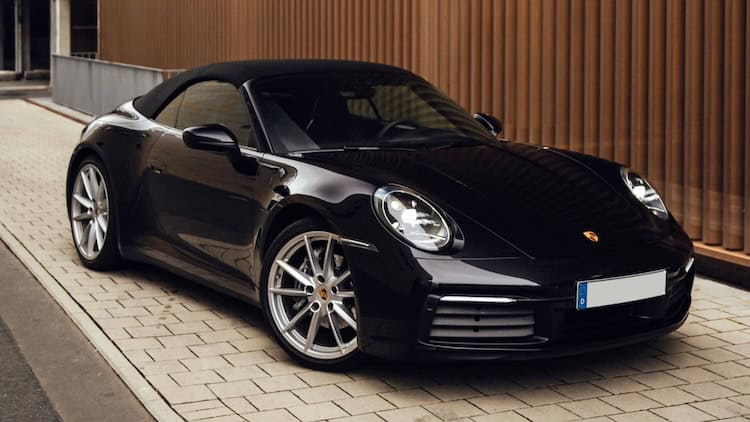 Rent a Porsche 911 Convertible in Frankfurt