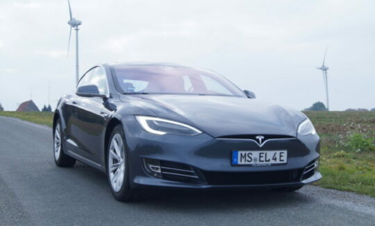Rent a Tesla Model S 75 in Münster