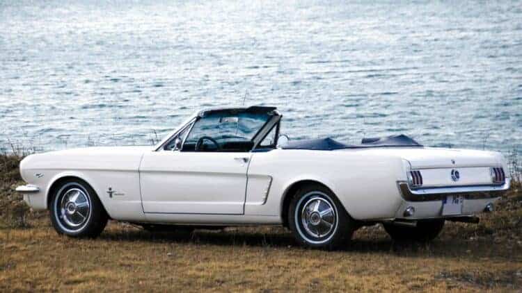 Rent a 1965 Ford Mustang in Munich