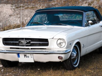Rent a 1965 Ford Mustang in Munich