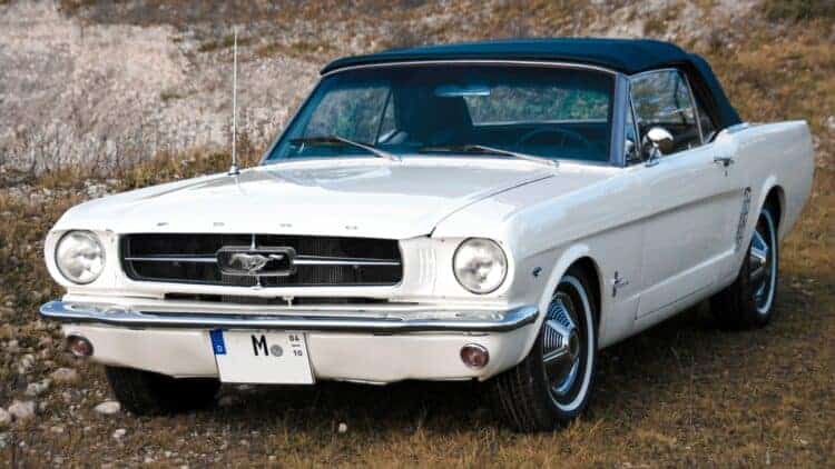Rent a 1965 Ford Mustang in Munich