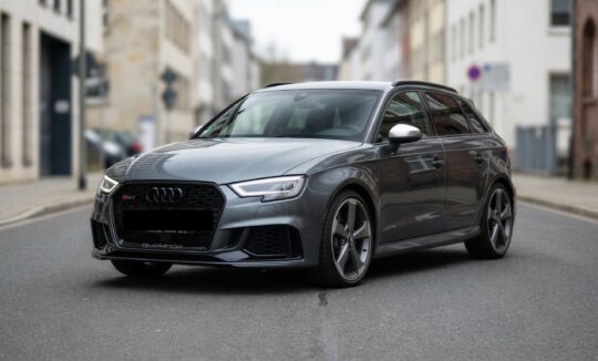 Rent an Audi RS3 in Bielefeld hero