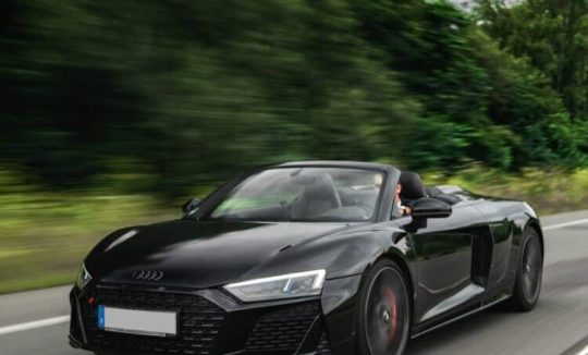 Rent an Audi R8 V10 Performance Spyder in Bielefeld
