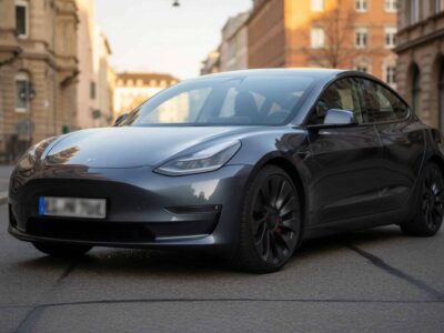 Rent a Tesla Model Y in Stuttgart hero