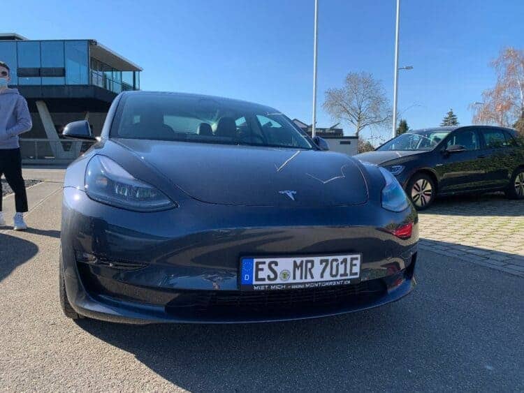 Rent a Tesla Model 3 Performance in Stuttgart