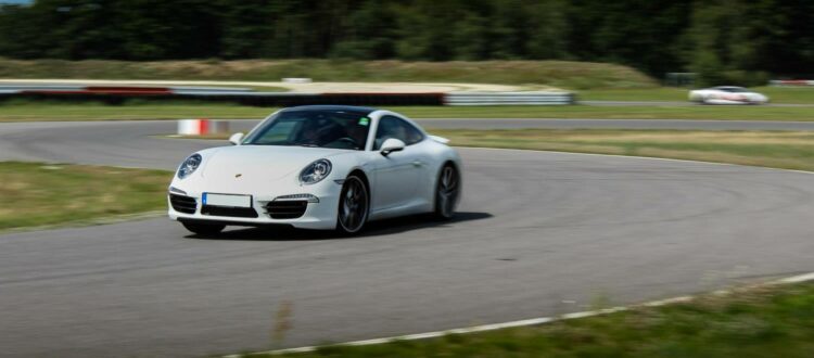 Porsche 911 voucher race taxi 2 laps