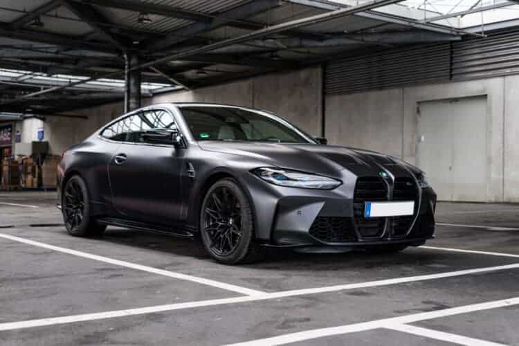 Rent a BMW M4 Competition in Frankfurt