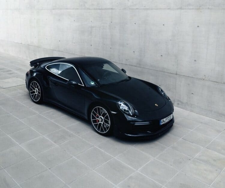 Rent a Porsche 911 Turbo in Stuttgart