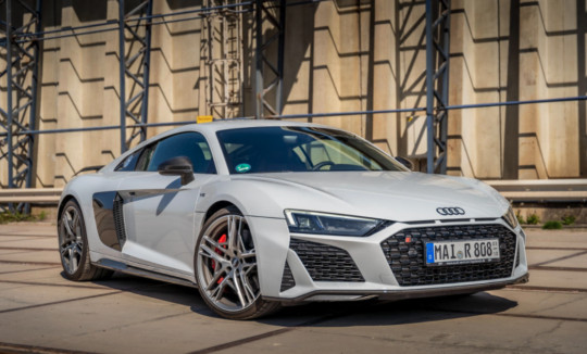 Rent an Audi R8 V10 Performance in Stuttgart