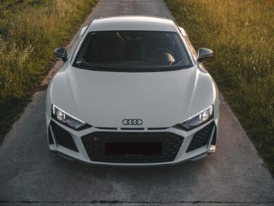 Rent an Audi R8 V10 Performance in Munich