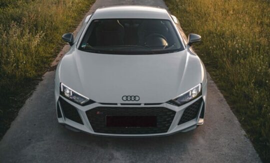Rent an Audi R8 V10 Performance in Munich