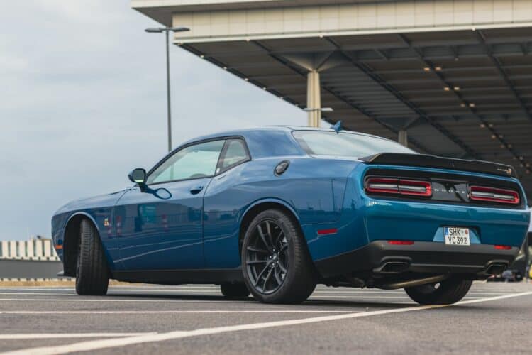 Rent a Dodge Challenger SRT-8 in Berlin