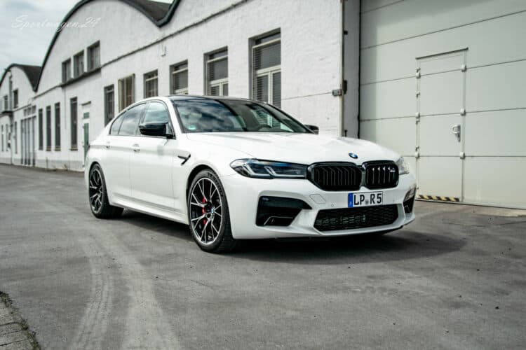 Rent a BMW M5 Competition in Paderborn