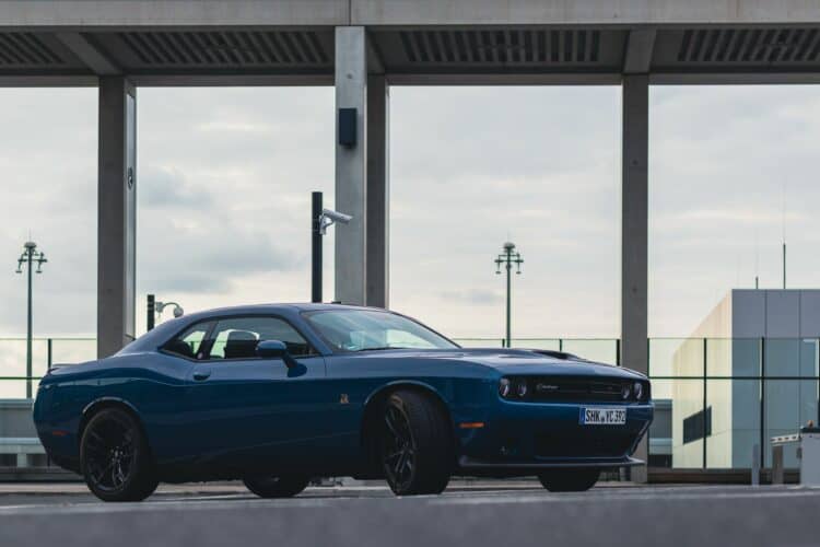 Rent a Dodge Challenger SRT-8 in Berlin