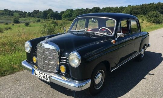 Rent a Mercedes 200 D in Flensburg