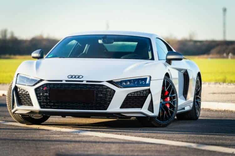 Rent an Audi R8 V10 Performance in Munich