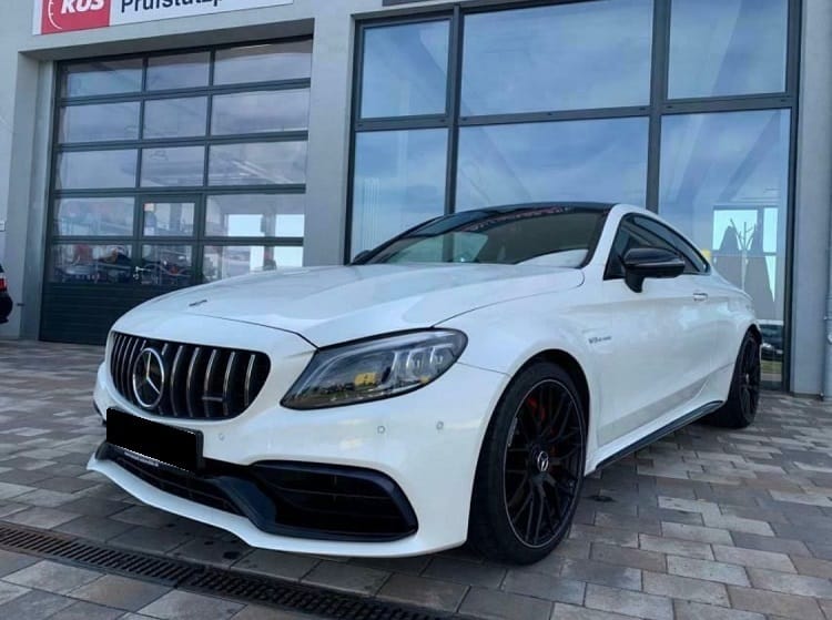 Rent a Mercedes-Benz C63S AMG in Hamburg