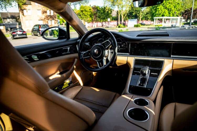 Porsche Panamera voucher one day rental