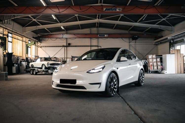 Rent a Tesla Model Y Performance in Hannover