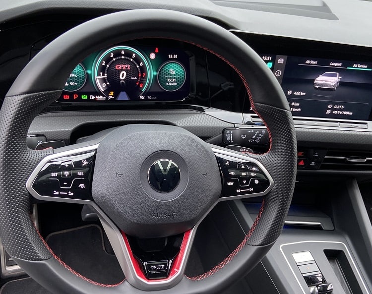 Rent a VW Golf 8 GTI Clubsport in Hamm