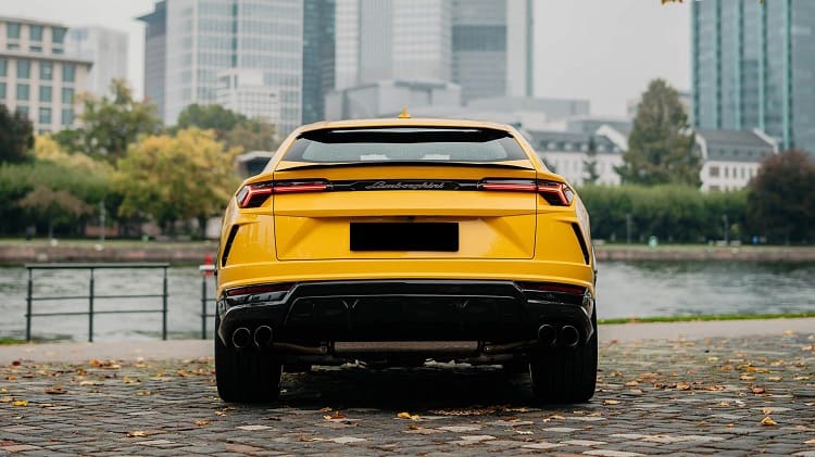 Rent a Lamborghini Urus in Frankfurt