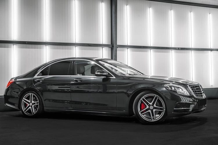 Rent a Mercedes-Benz S350 AMG in Bremen