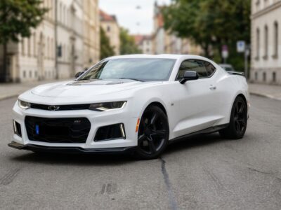 Rent a Chevrolet Camaro SS in Munich hero