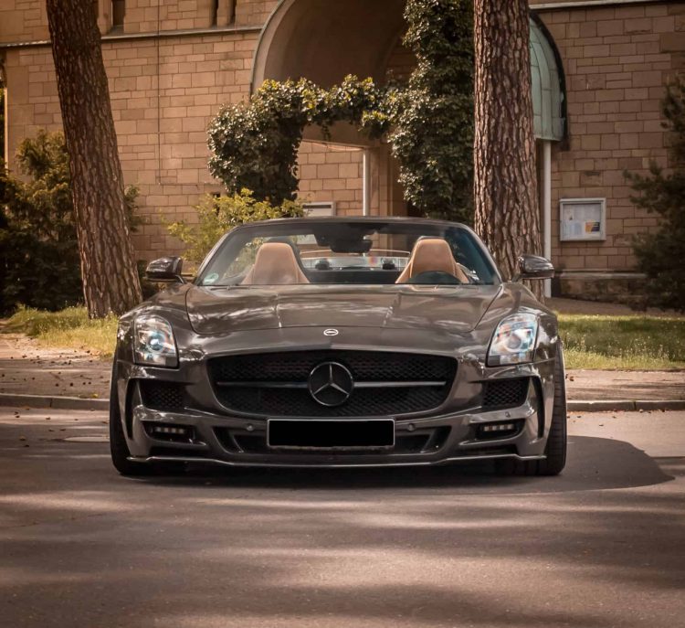 Rent a Mercedes AMG SLS Roadster in Berlin