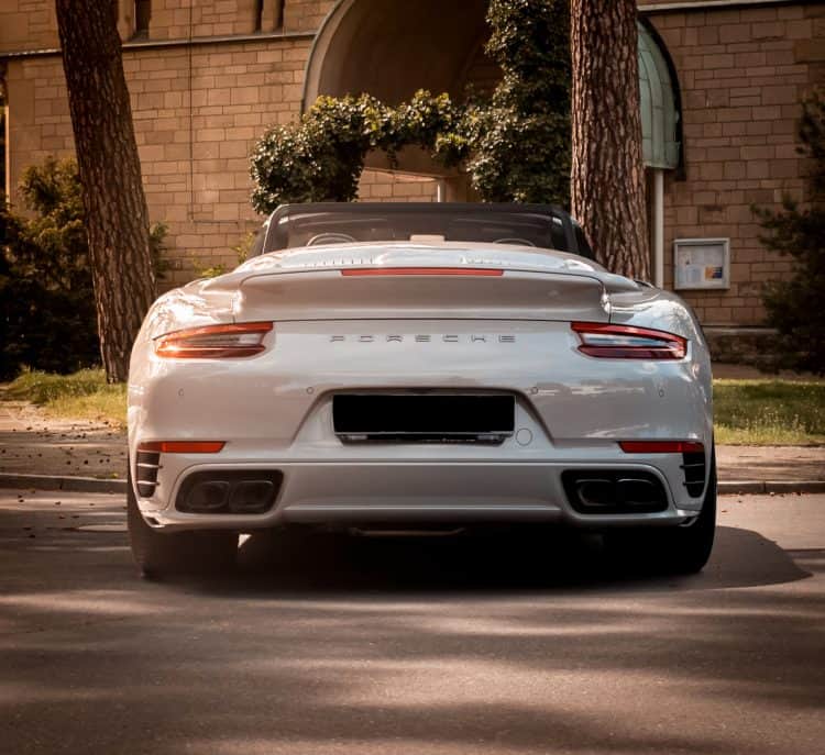 Rent a Porsche 911 Turbo S in Berlin