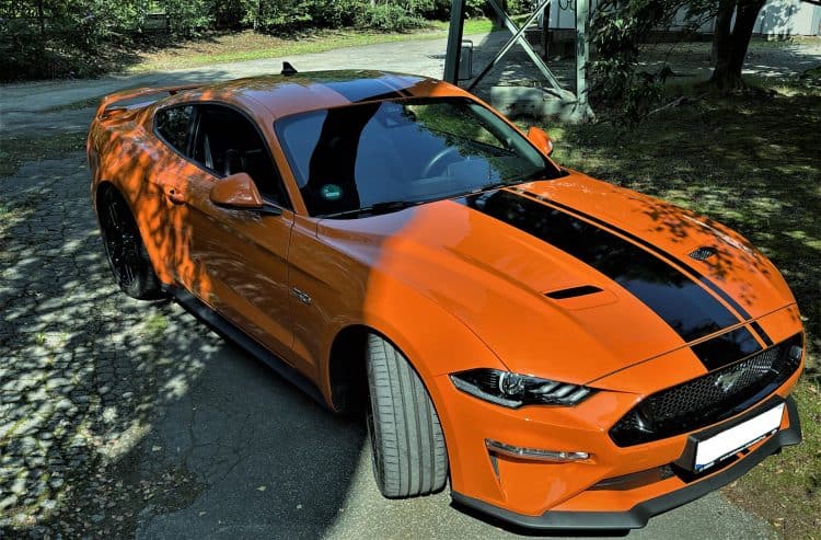 Rent a Ford Mustang GT in Düsseldorf